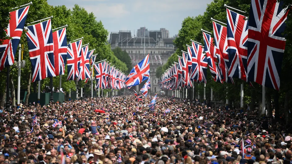 Couronnement de Charles III : visualisez le coût des événements royaux britanniques depuis la montée sur le trône d’Elizabeth II