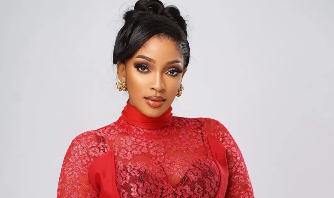 Empêchée de se produire sur scène, Djelikaba Bintou brise le silence