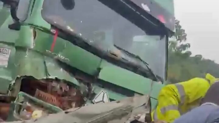 Grave accident sur la RN1 : un camion percute trois véhicules à Labota