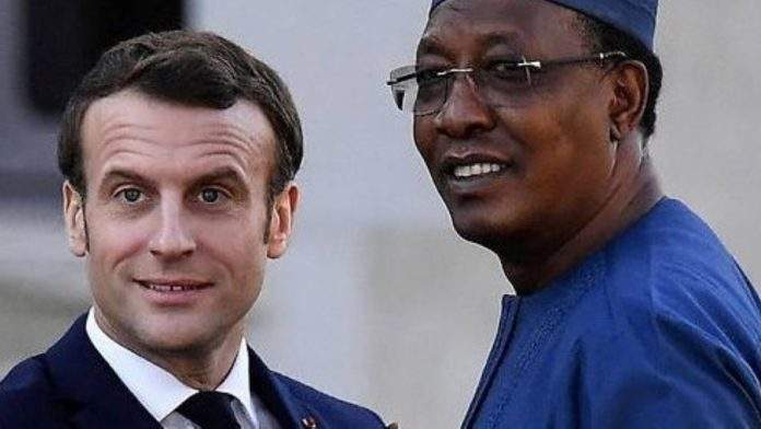 Macron aux funérailles d’Idriss Déby : les dictateurs passent, la Françafrique reste !