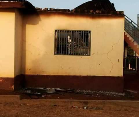 Mamou-Saramoussaya : sept cases et une maison en tôle incendiées à Gadha Kogon par un malade mental