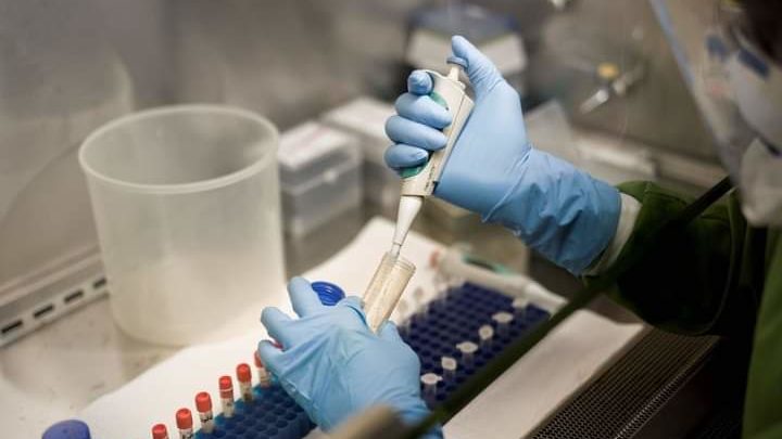VIH: Johnson &Johnson arrête ses essais en Afrique pour trouver un vaccin