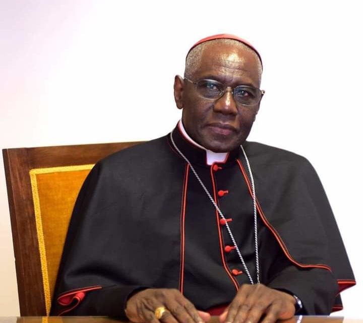 Cardinal Robert Sarah n’est pas d’accord avec deux décisions de Doumbouya