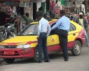 Faranah/Insécurité: Quatre passagers blessés par balle dont deux femmes dans l’attaque d’un mini bus