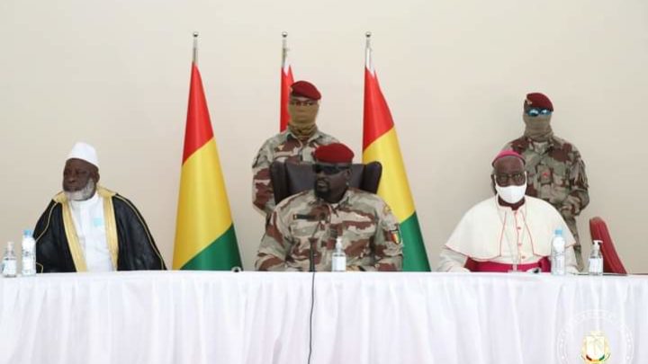 𝗣𝗮𝗹𝗮𝗶𝘀 𝗠𝗼𝗵𝗮𝗺𝗺𝗲𝗱 𝗩 : 𝗹𝗲𝘀 𝗺𝗲𝗺𝗯𝗿𝗲𝘀 𝗱𝘂 𝗖𝗼𝗺𝗶𝘁é 𝗡𝗮𝘁𝗶𝗼𝗻𝗮𝗹 𝗱𝗲𝘀 𝗔𝘀𝘀𝗶𝘀𝗲𝘀 𝗿𝗲ç𝘂𝘀 𝗽𝗮𝗿 𝗹𝗲 𝗖𝗵𝗲𝗳 𝗱𝗲 𝗹’𝗘𝘁𝗮𝘁