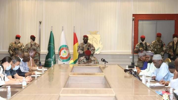 𝗣𝗮𝗹𝗮𝗶𝘀 𝗠𝗼𝗵𝗮𝗺𝗺𝗲𝗱 𝗩 : 𝗟𝗮 𝘃𝗲𝗿𝗶𝘁𝗲 𝗱𝘂 𝗖𝗼𝗹𝗼𝗻𝗲𝗹 𝗠𝗮𝗺𝗮𝗱𝗶 𝗗𝗼𝘂𝗺𝗯𝗼𝘂𝘆𝗮 𝗮𝘂𝘅 𝗰𝗵𝗲𝗳𝘀 𝗱𝗲𝘀 𝗲𝗻𝘁𝗿𝗲𝗽𝗿𝗶𝘀𝗲𝘀 𝗺𝗶𝗻𝗶𝗲𝗿𝗲𝘀