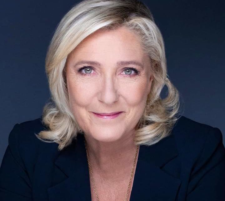 Présidentielle 2022 : pourquoi Emmanuel Macron a accusé Marine Le Pen d’avoir Vladimir Poutine comme « banquier » lors du débat