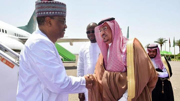 LE PREMIER MINISTRE MOHAMED BEAVOGUI À MEDINE (Arabie Saoudite)