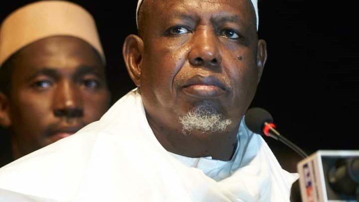 Mali: l&rsquo;imam Mahmoud Dicko dénonce «l&rsquo;arrogance» de la junte au pouvoir