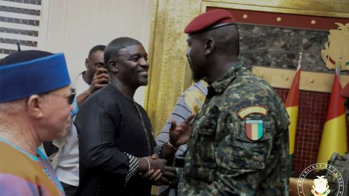 𝗘𝗻𝘀𝗲𝗶𝗴𝗻𝗲𝗺𝗲𝗻𝘁 𝗽𝗿𝗼𝗳𝗲𝘀𝘀𝗶𝗼𝗻𝗻𝗲𝗹 : 𝗹𝗲 𝗖𝗼𝗹𝗼𝗻𝗲𝗹 𝗠𝗮𝗺𝗮𝗱𝗶 𝗗𝗼𝘂𝗺𝗯𝗼𝘂𝘆𝗮 𝗽𝗼𝘀𝗲 𝗹𝗮 𝗽𝗿𝗲𝗺𝗶𝗲𝗿𝗲 𝗽𝗶𝗲𝗿𝗿𝗲 𝗱𝗲 𝗹&rsquo;𝗲𝗰𝗼𝗹𝗲 𝗱𝗲𝘀 𝗰𝗵𝗲𝗺𝗶𝗻𝘀 𝗱𝗲 𝗳𝗲𝗿