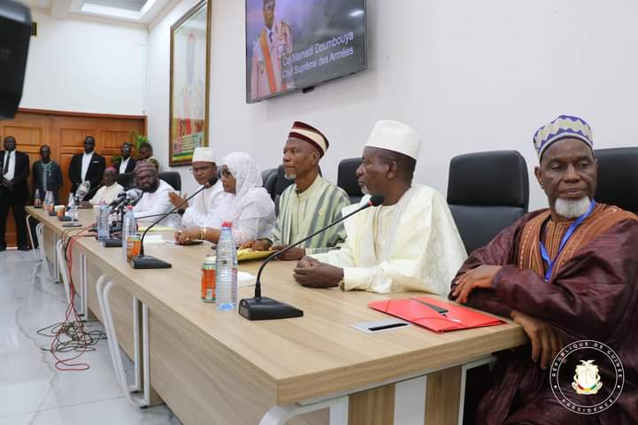 𝗣𝗔𝗟𝗔𝗜𝗦 𝗗𝗨 𝗣𝗘𝗨𝗣𝗟𝗘: 𝗖𝗘𝗥𝗘𝗠𝗢𝗡𝗜𝗘 𝗗𝗘 𝗖𝗟𝗢𝗧𝗨𝗥𝗘 𝗗𝗨 𝗙𝗢𝗥𝗨𝗠 𝗜𝗡𝗧𝗘𝗥-𝗥𝗘𝗟𝗜𝗚𝗜𝗘𝗨𝗫 𝗣𝗢𝗨𝗥 𝗟𝗘 𝗗𝗜𝗔𝗟𝗢𝗚𝗨𝗘 𝗘𝗧 𝗟𝗔 𝗣𝗔𝗜𝗫