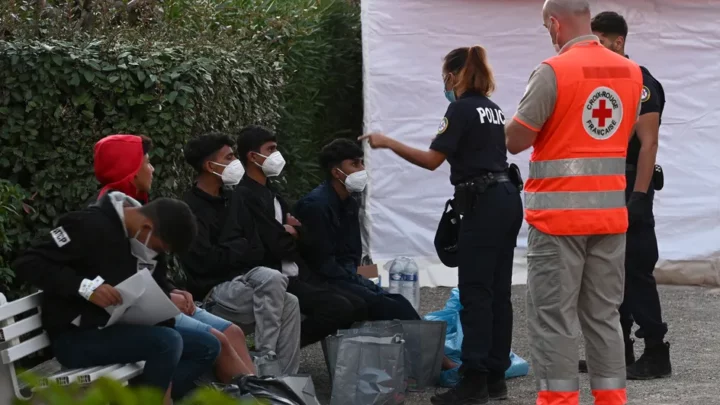 « Ocean Viking » : que sont devenus les migrants secourus, depuis leur arrivée en France ?