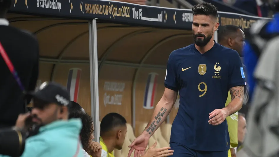 France-Argentine : les Bleus à la dérive face à l’Albiceleste (2-0) à la mi-temps, Didier Deschamps tente un coup de poker en sortant Olivier Giroud et Ousmane Dembélé