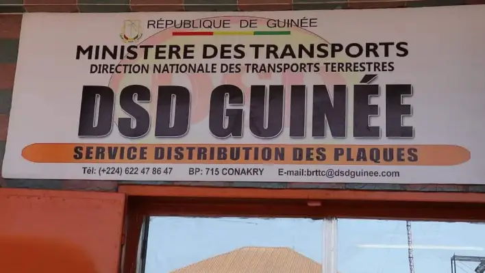 GUINÉE/TRANSPORT: LE RENOUVELLEMENT DES CARTES GRISES ET PERMIS DE CONDUIRE PROROGÉ DE SIX MOIS (COMMUNIQUÉ)