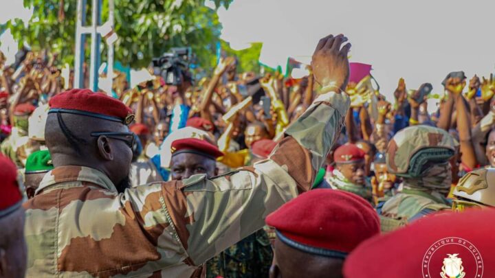 Camp Samory Touré : le chef de l’État touche du doigt les réalités d’enregistrement des candidatures pour l’armée