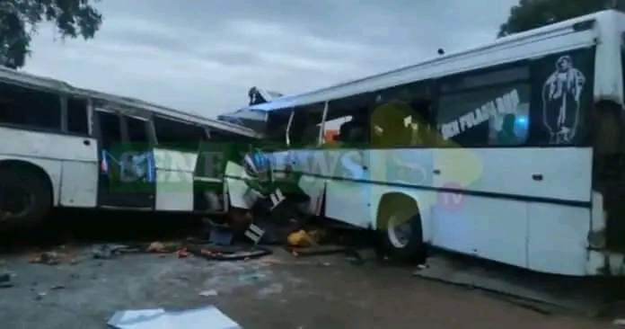 Sénégal : une collision entre deux bus fait 40 morts