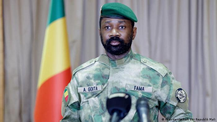 Mali: le président de la transition gracie les 49 soldats ivoiriens