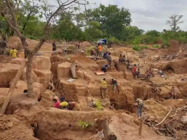 MANDIANA/MINES : TROIS CORPS RETROUVÉS SOUS LES DÉCOMBRES D’UNE MINE D’OR À KODIARAN(AGP)