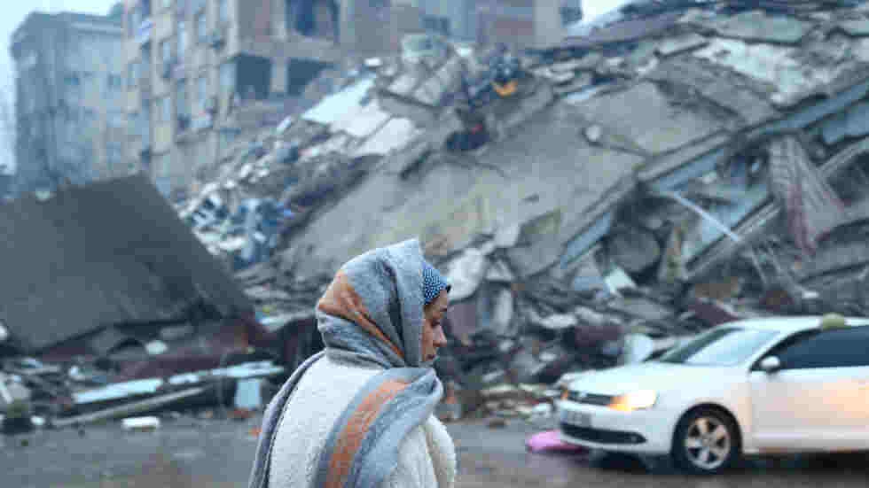 Séisme en Turquie et en Syrie : « Toute l’aide va vers les autres villes », la colère dans la région du Hatay, considérée comme rebelle par le pouvoir turc