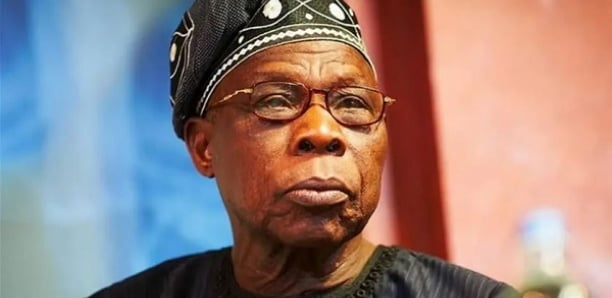 Guinée : l’ex-président nigérian Obasanjo veut se lancer dans l’élevage de volaille