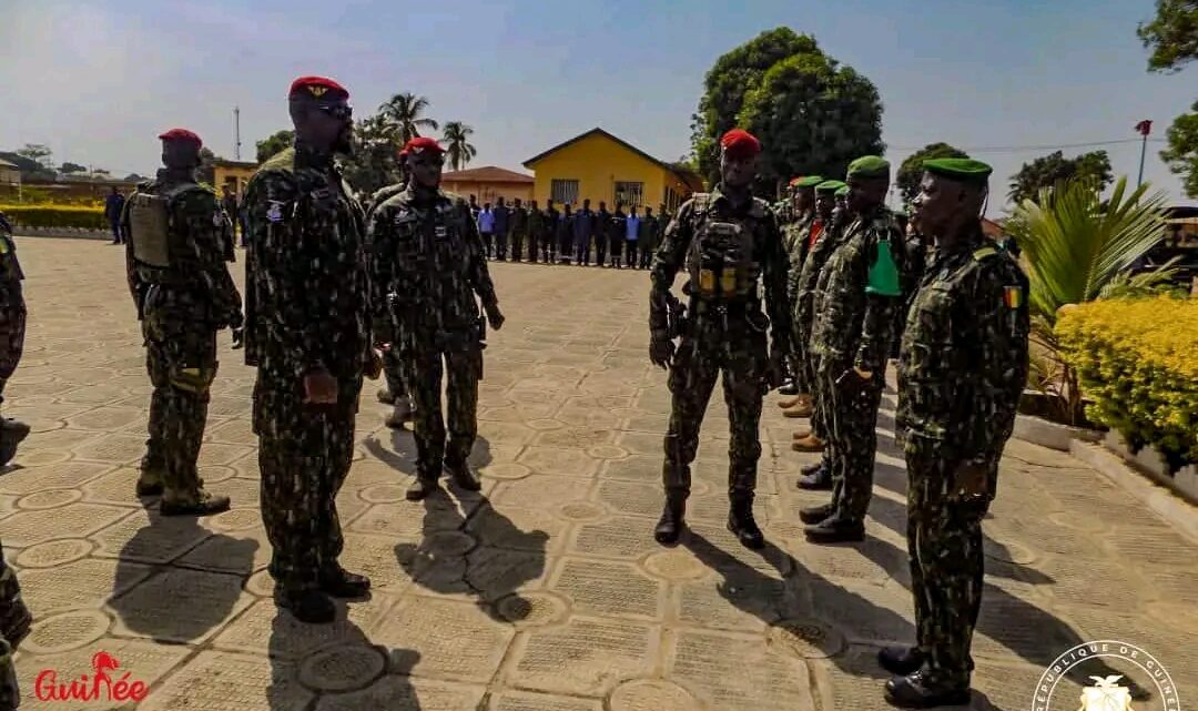 N&rsquo;ZÉRÉKORÉ : rencontre de Mamadi Doumbouya avec les populations à la base