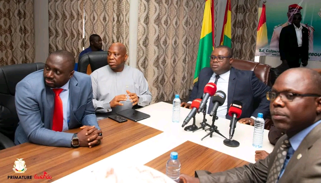 GOUVERNEMENT ET FORCE VIVES DE GUINÉE : “ENSEMBLE POUR LA PAIX ET L’UNITÉ NATIONALE