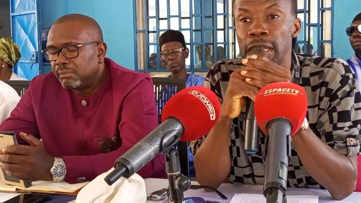 Politique : des jeunes de l&rsquo;UFR demandent à la junte de récuser les facilitatrices