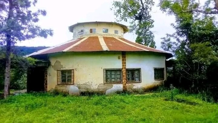 En Guinée, opération sauvetage pour la maison de Miriam Makeba