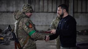 Guerre en Ukraine : Volodymyr Zelensky s’est rendu dans la région de Kherson, partiellement occupée par les Russes