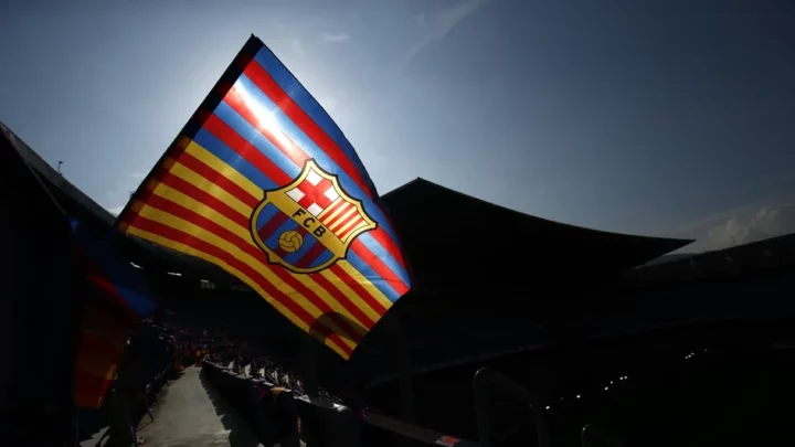 Foot : l&rsquo;UEFA ouvre une enquête contre le FC Barcelone dans le cadre du scandale de l&rsquo;arbitrage « Negreia »