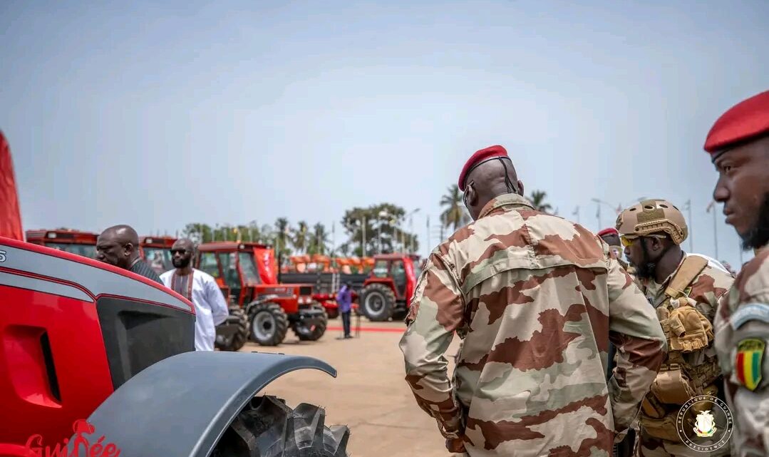 Agriculture : Mamadi Camara réceptionne un lot d’engins agricoles