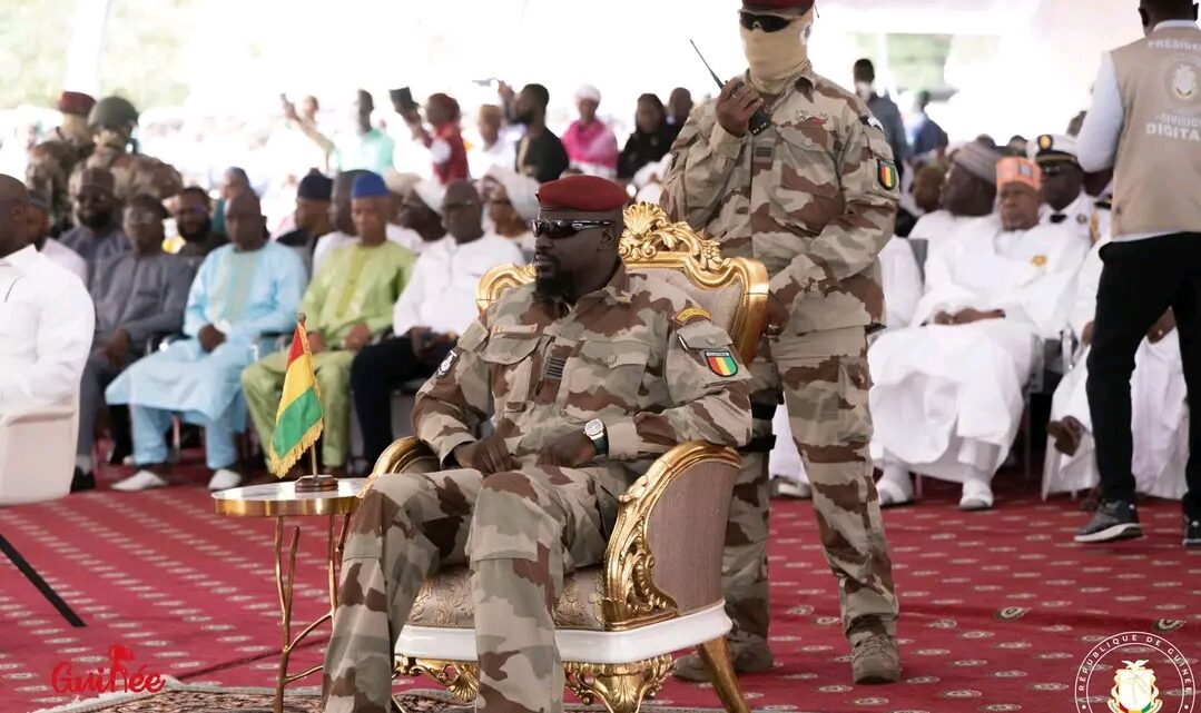 Quand Mamadi Doumbouya tente de se moquer de l’intelligence des Guinéens ?( Sékou Koundouno)