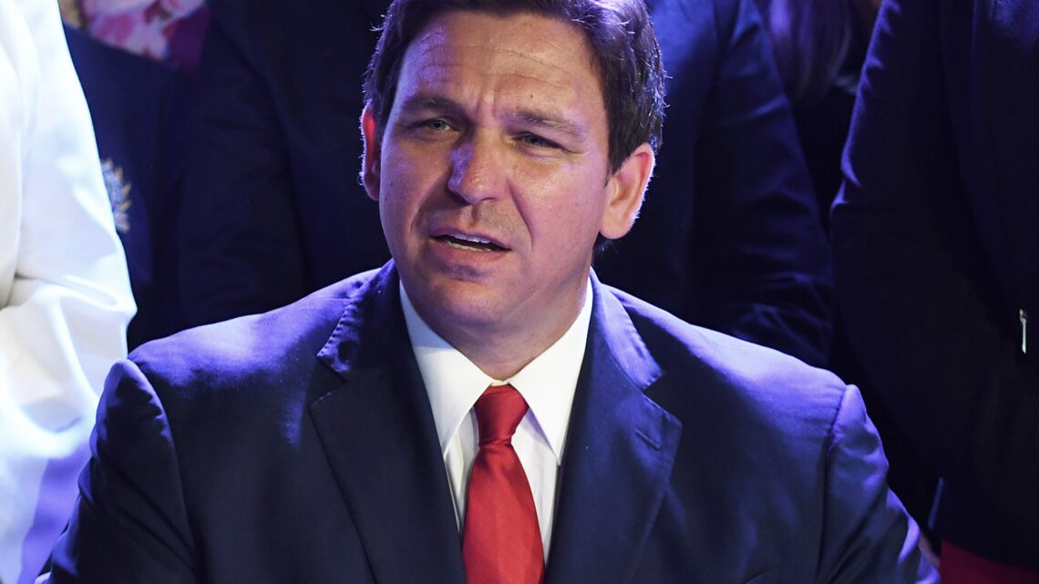 Etats-Unis : Ron DeSantis, un « Donald Trump avec filtre » qui se rêve candidat des républicains à la présidentielle de 2024