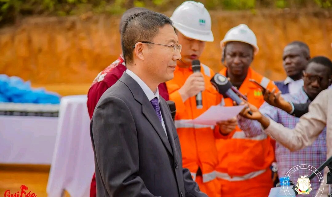 Projet Simandou : un mois après sa relance,  le mega Projet de minerai de fer enregistre jn important ouvrage dans le village de Kolata( Maferinyah,  Forécariah)