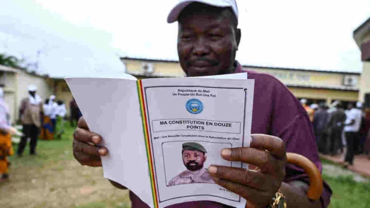 Mali : on vous présente les enjeux autour du référendum sur une nouvelle Constitution