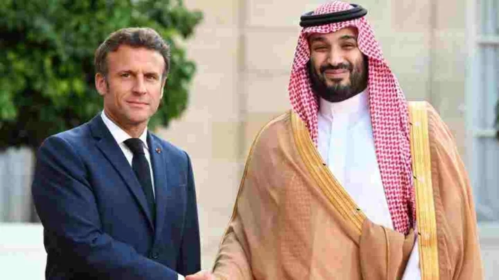 Rencontre entre Emmanuel Macron et Mohammed ben Salmane : « C’est le triomphe du pouvoir de l’argent », dénonce la Ligue des Droits de l’Homme