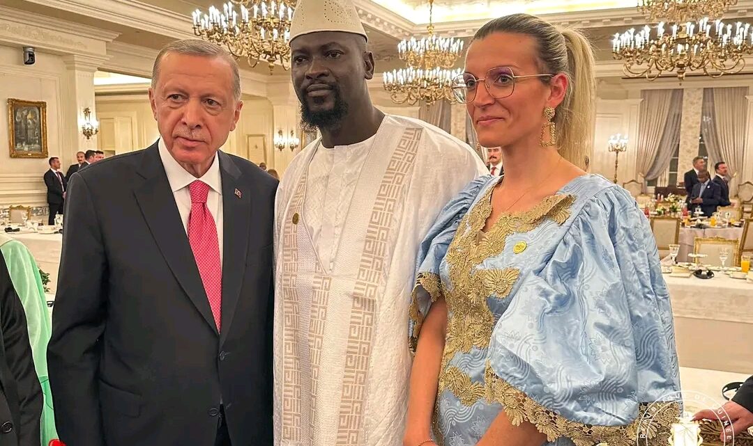 Mamadi Doumbouya va t-il rencontrer Alpha Condé en Turquie ?