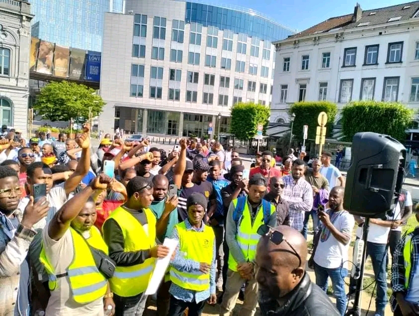 Le forum des forces vives Belgique a manifesté contre la junte