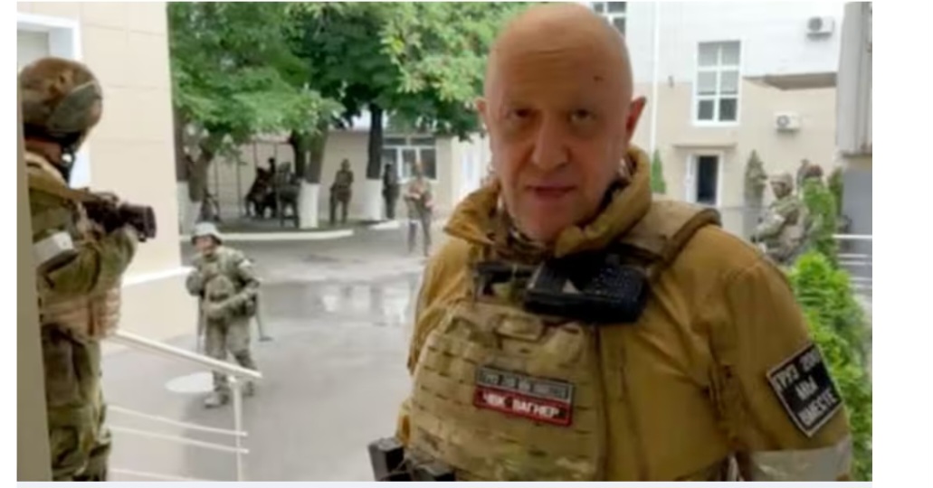 Guerre en Ukraine : lingots, armes, perruques… Des images de la perquisition chez Evguéni Prigojine dévoilées dans les médias