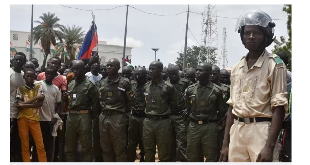 Coup d’Etat au Niger : une intervention militaire serait « une déclaration de guerre » au Burkina Faso et au Mali, préviennent leurs dirigeants