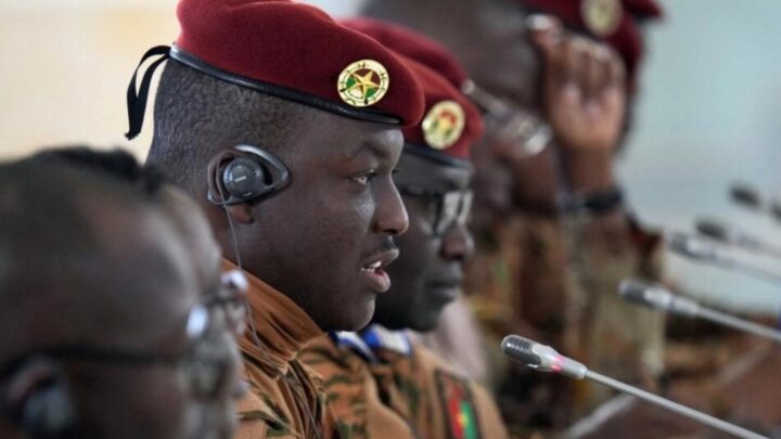 Burkina Faso : capitaine Ibrahima Traoré affirme avoir déjoué une tentative de coup d’État ( communiqué)