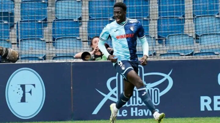 FOOTBALL: Mohamed Bayo sélectionné avec la Guinée pour la prochaine trêve internationale