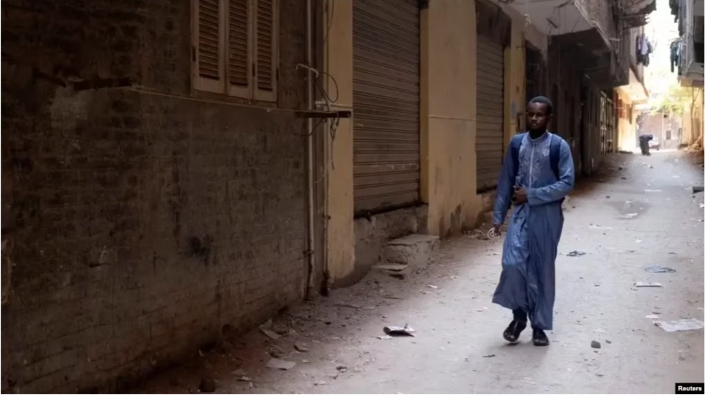 De la Guinée à l’Egypte : le fabuleux périple à vélo d’un jeune guinéen pour intégrer Al-Azhar