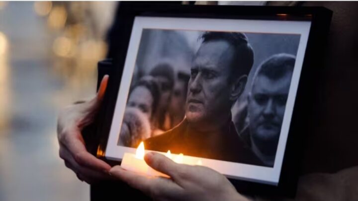 Le corps de l’opposant russe Alexeï Navalny a été remis à sa mère