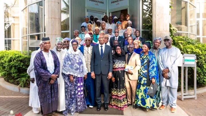 Guinée : Bah Oury échange avec les sages de la communauté nationale