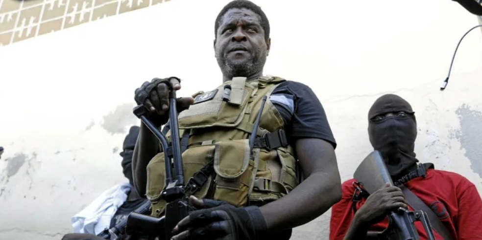 Haïti : qui est « Barbecue », puissant chef de gang qui menace le pays de « guerre civile » ?