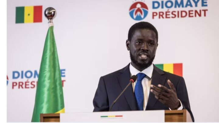 Sénégal : Emmanuel Macron félicite Bassirou Diomaye Faye et se « réjouit de travailler avec lui »