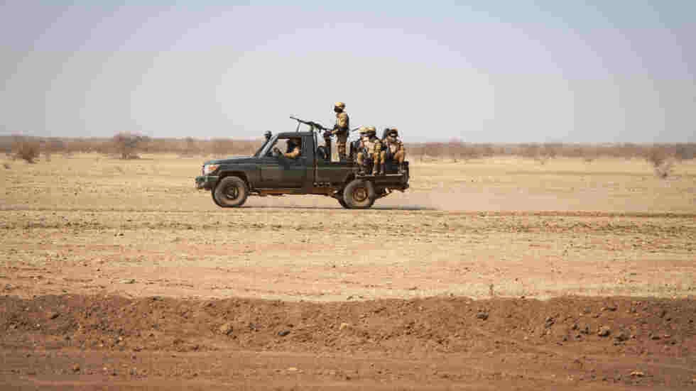 Burkina Faso: au moins 73 morts dans une attaque à l’est du pays revendiquée par le Jnim