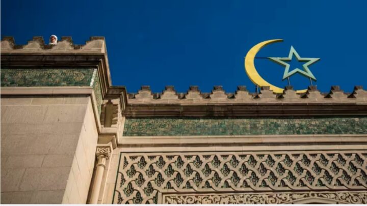 Date de fin du ramadan : pourquoi « deux visions s’opposent » entre le Conseil français du culte musulman et la Grande Mosquée de Paris