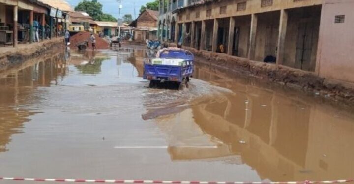 Inondation À Kankan : Guiter Sur La Sellette, Le Président Doumbouya Interpellé
